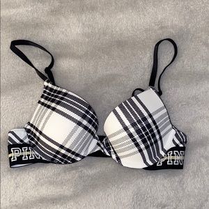 Pink/Victoria’s secret Bra